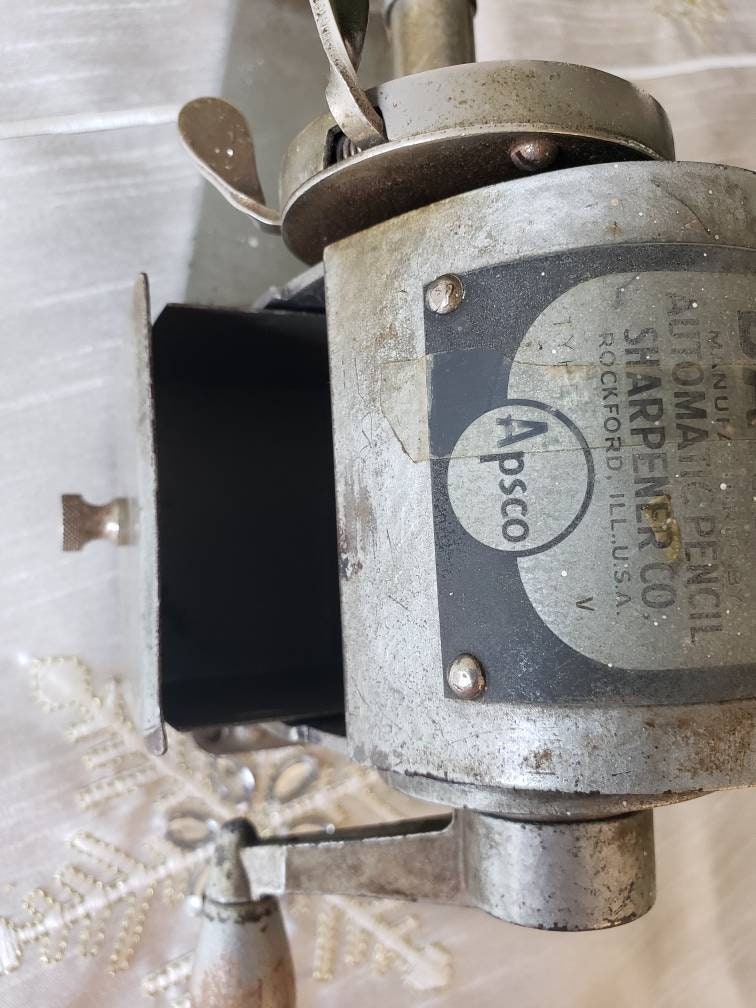 Vintage Dandy Automatic Pencil Sharpener Co. Mountable Pencil Sharpener