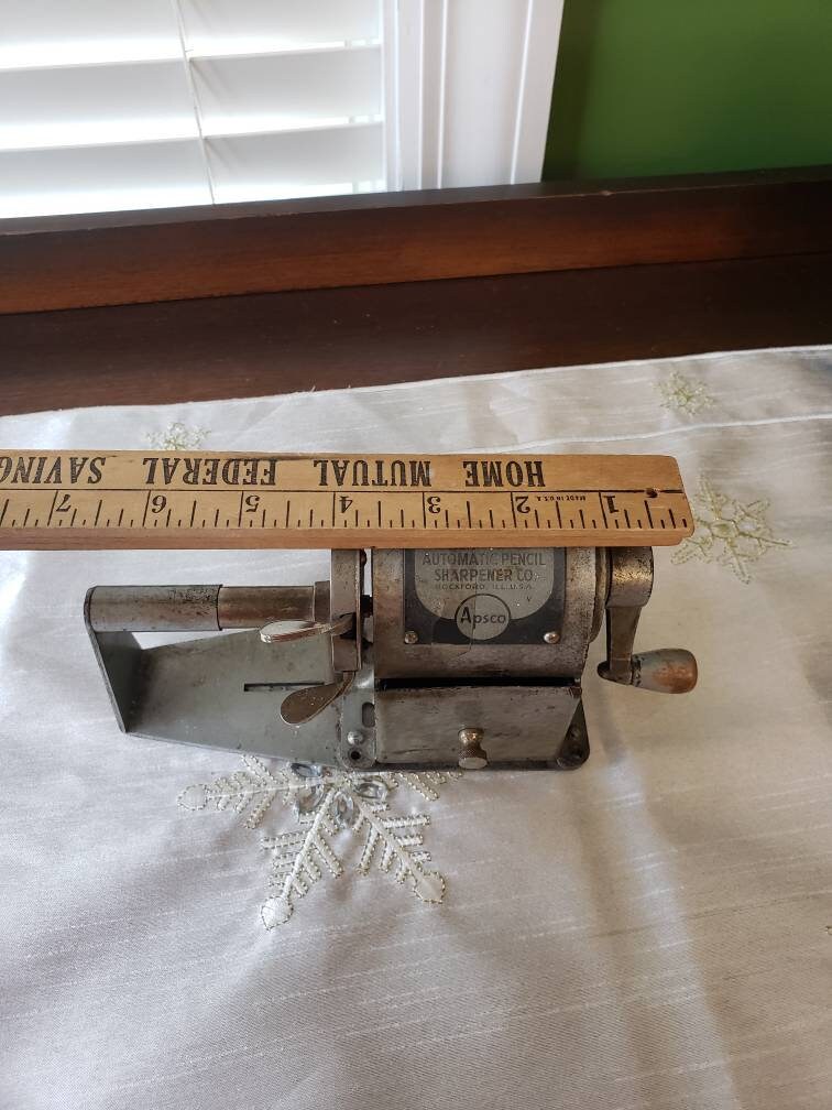 Vintage Dandy Automatic Pencil Sharpener Co. Mountable Pencil Sharpener