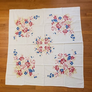 Vintage 1950&#39;s Cotton Tablecloth Red, Blue, Yellow Flowers MCM