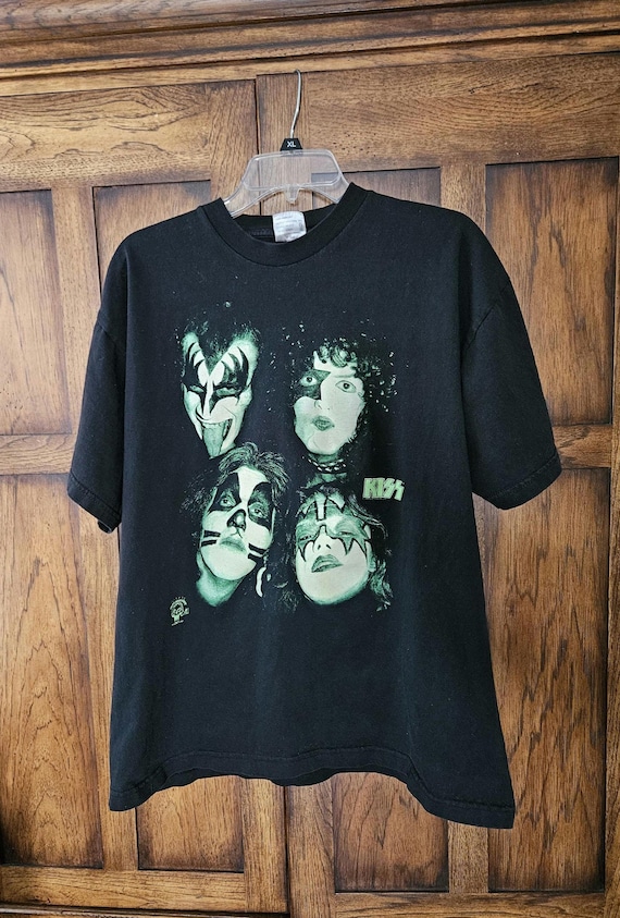 高級ブランド KISS Single Band Rock Shirt T Dark the in Glow 90s Vintage トップス