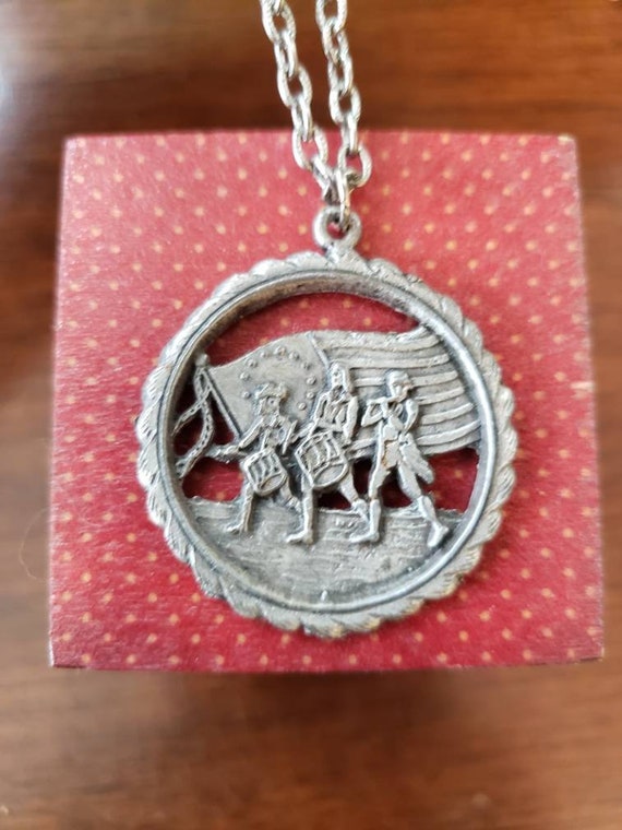 Vintage Cinerama Cranston Pendant Necklace Patriotic