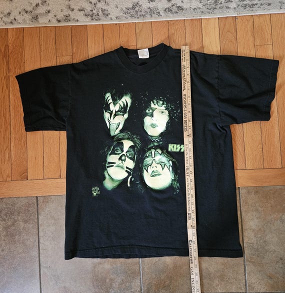 KISS Vintage 90s Glow in the Dark T Shirt Rock Band Single Stitch