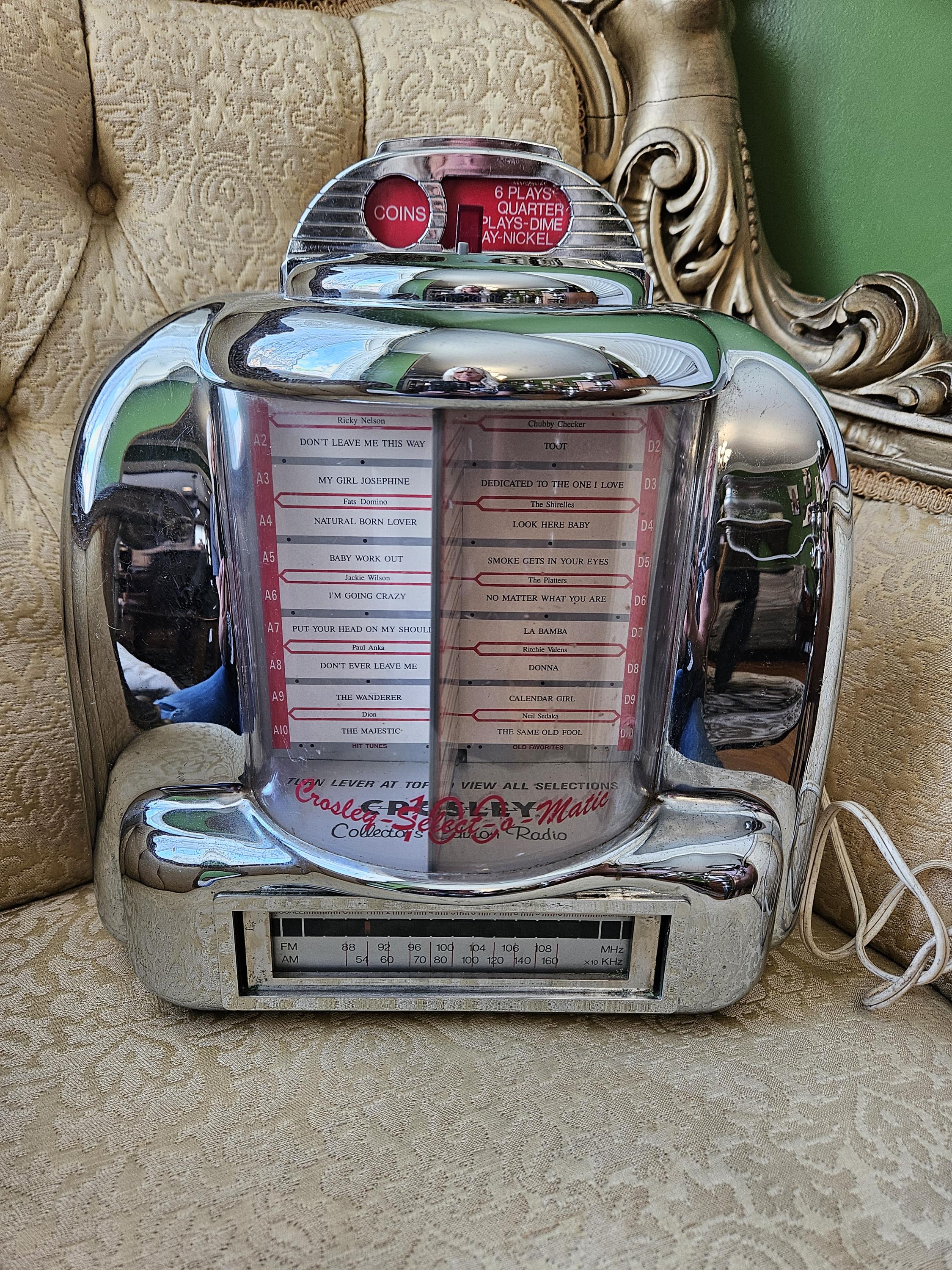 Vintage Crosley CR-9 Jukebox Radio Cassette Player | Retro 1950s