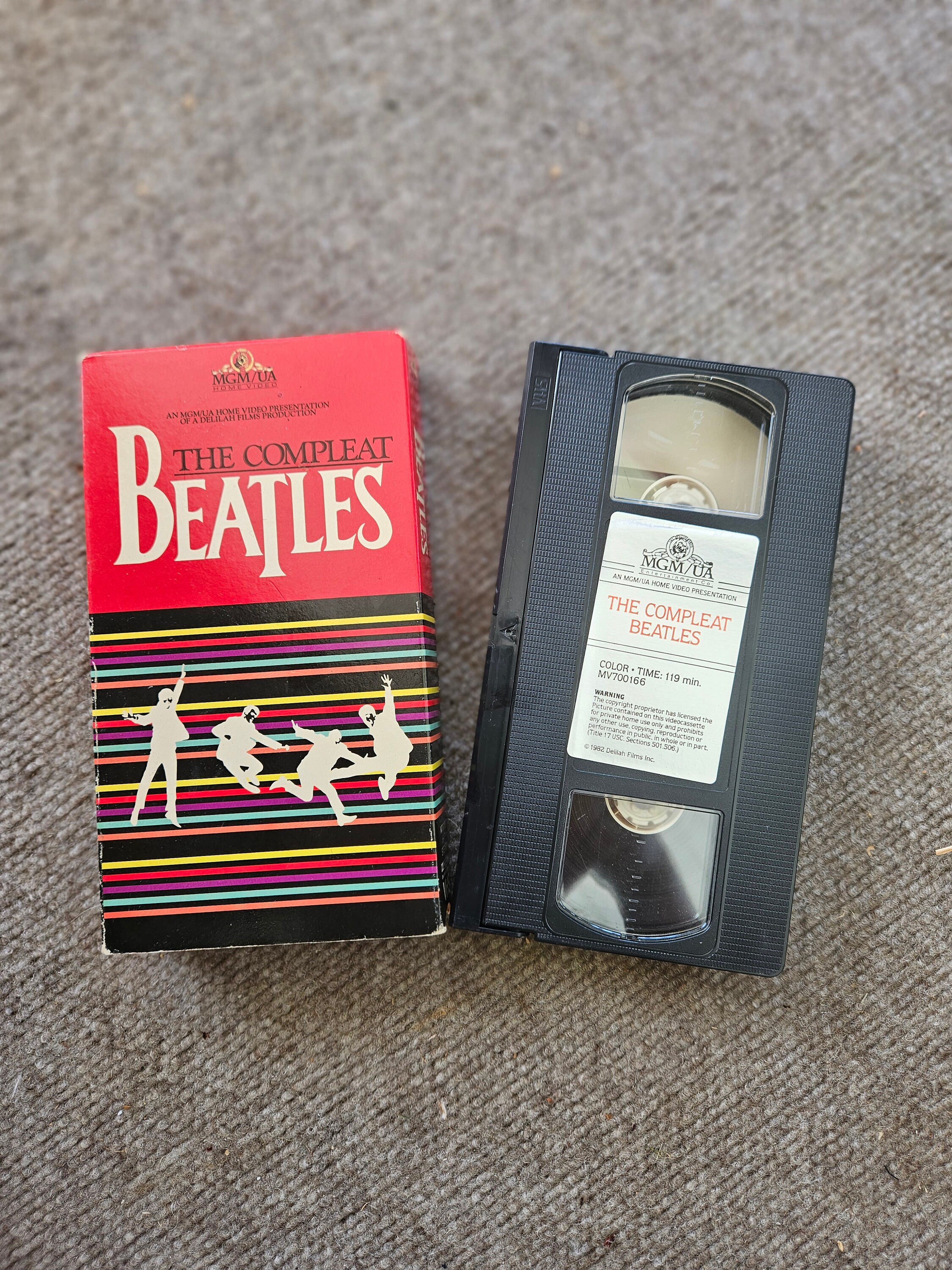 「THE BEATLES LIVE BEST」VHS New release of the Budokan concerts – The Daily Beatle