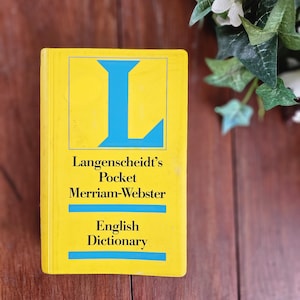 Langenscheidt&#39;s Pocket Merriam-Webster Dictionary English Dictionary 1990s