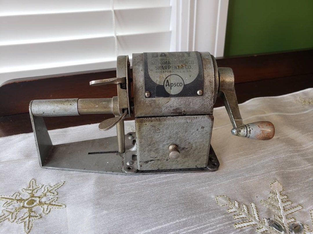 Vintage Dandy Automatic Pencil Sharpener Co. Mountable Pencil Sharpener