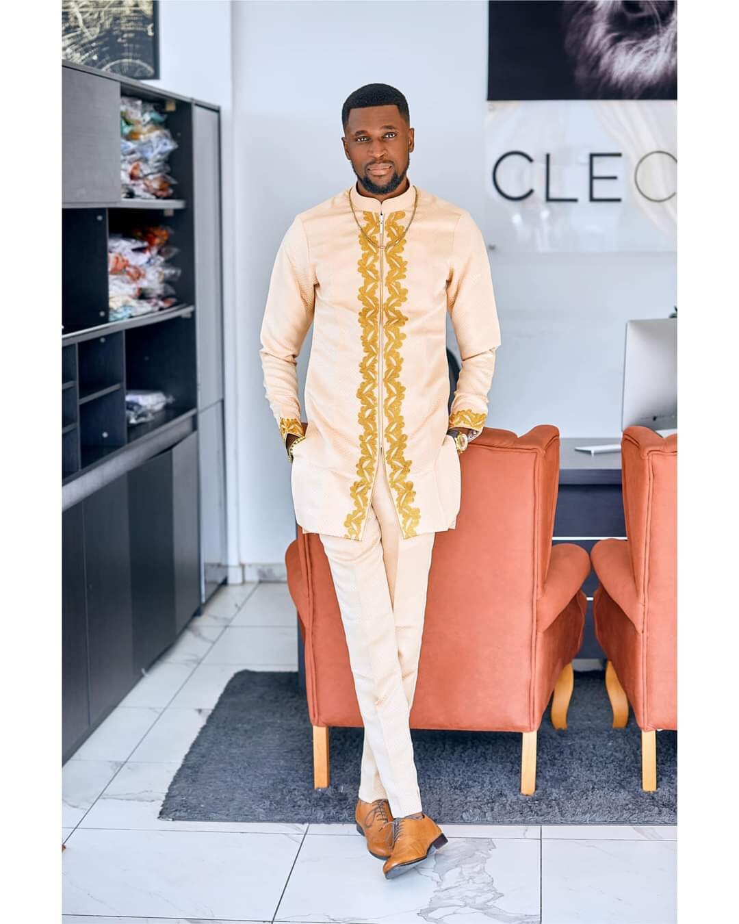 White African Kaftan Set: Embroidered Mens Wedding Outfit