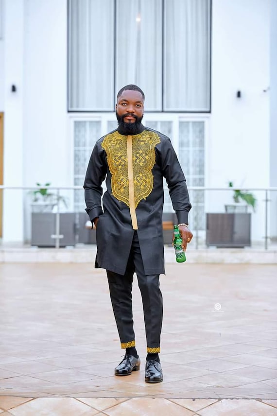 Tenue homme chemise sale