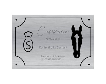 Box sign with an individualized drawing of your horse