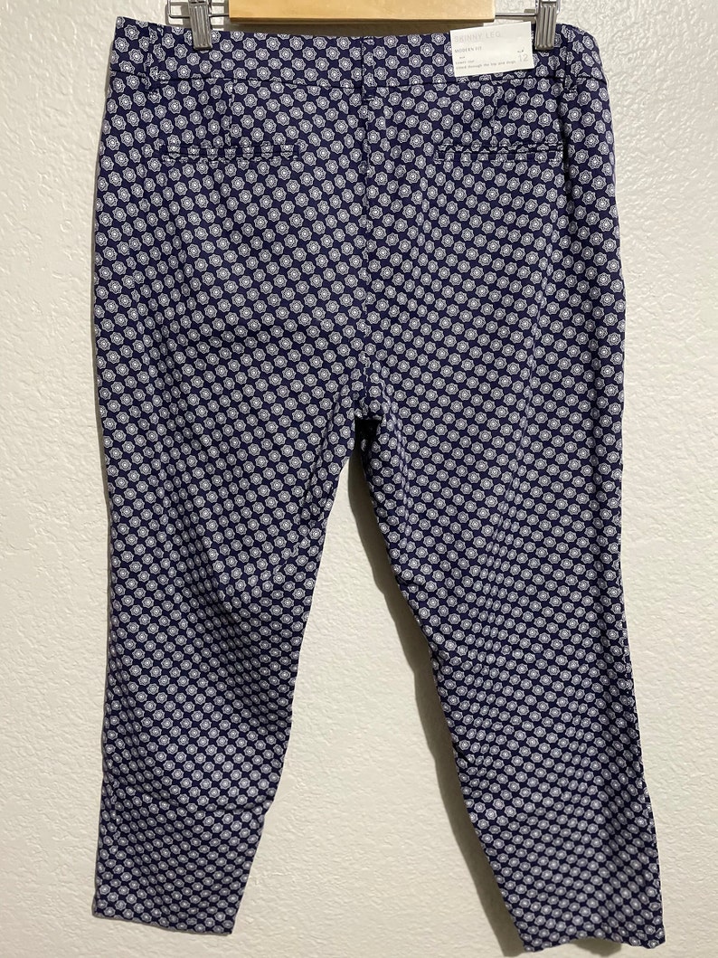 Women's Pants. Modern Fit Size 12 image 3