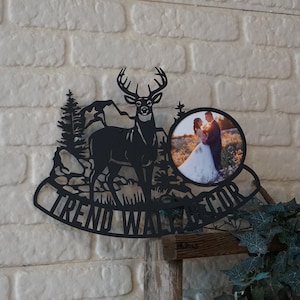 Custom Deer Metal Family Name Sign with Photo Frame