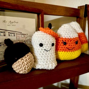 Crochet Decorative Fall/Halloween Decoration - multiple sizes and items