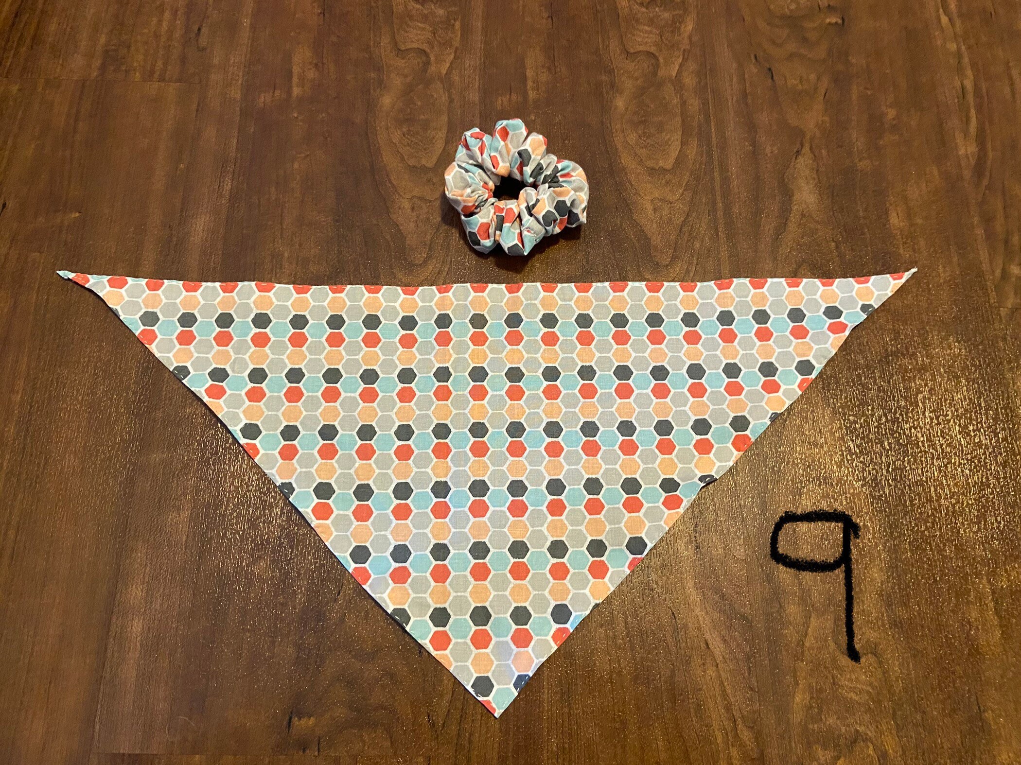 Gifts For Dog Owners Dog Bandanas & Matching Scrunchie Set Flower Dog Scarf Bibs With Bow Scrunchie For Dog Bandana Christmas