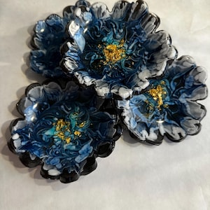 Custom Resin Trinket Bowl • Food Safe • Handmade • 4.5&quot; Wide • Decorative Bowl • Resin Art • Unique Home Decor • Ring Dish