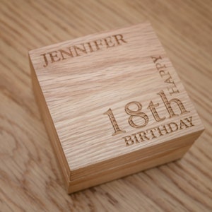 Wooden Engraved &#39;Happy Birthday &#39; Solid Oak Trinket Box - Name/Personalised Message - Perfect as Unique Birthday Present Gift For Him/Her