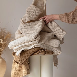 Waffle weave linen blanket in various colors, bed throw blanket Queen King sizes