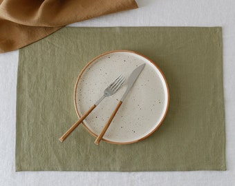 Moss Green linen placemat set of 4, 6, 10, handmade table linen