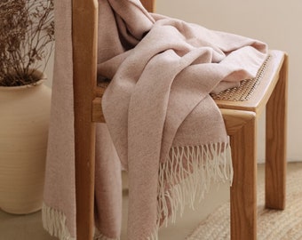 Merino wool blanket, 100% natural fine merino wool throw in blush pink color, high quality wool bedspread, soft merino wool bed throw