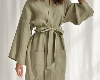 Peignoir en lin vert mousse, peignoir kimono en lin fait main, peignoir en lin surdimensionné pour femme