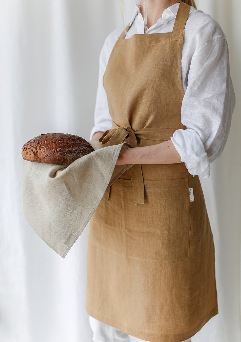 Personalized linen apron in various colors, washed linen kitchen apron with custom embroidery image 5