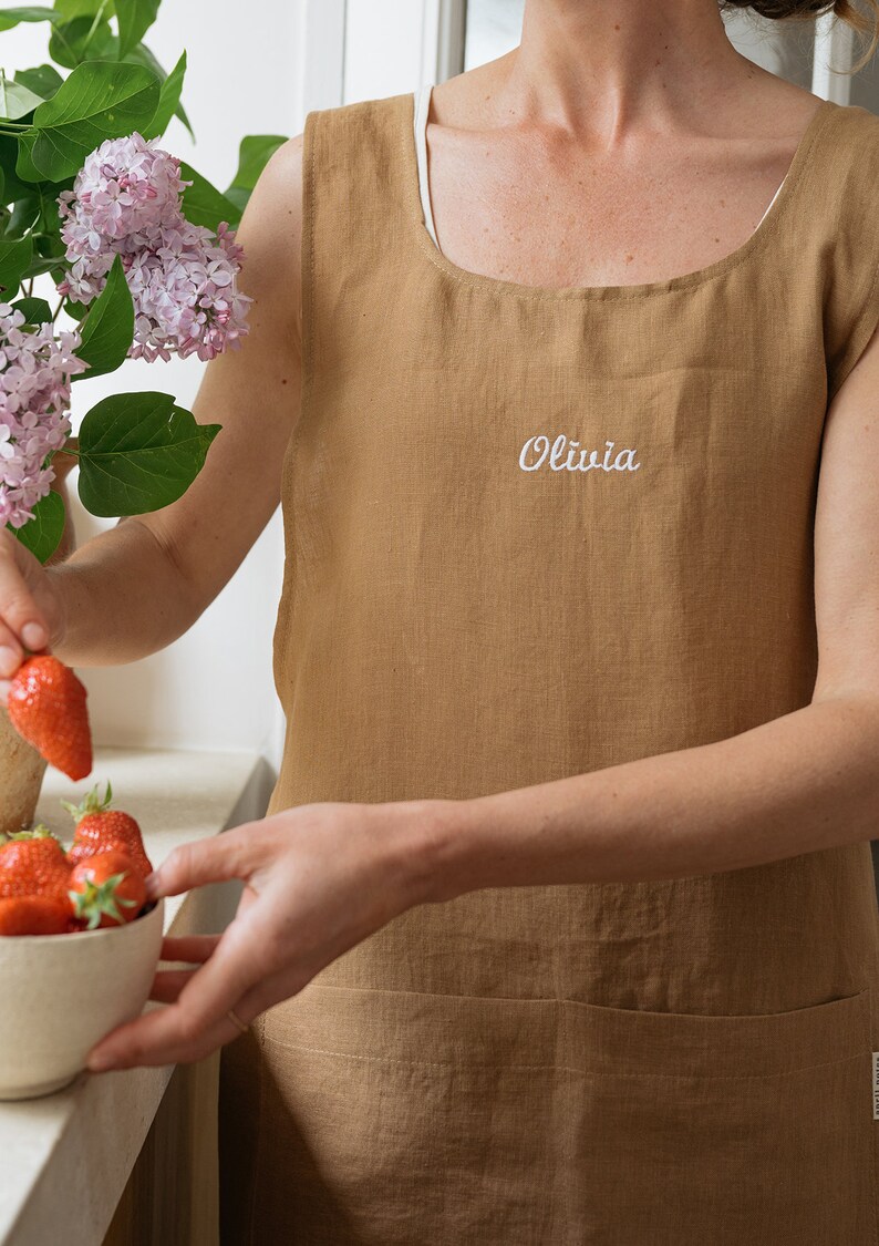 Personalized linen apron in various colors, Pinafore cross back linen apron with custom embroidery image 1