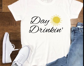 Dag drinken shirt voor vrouwen, dag drinken lake T-shirt, cadeau voor een dag drinker, drinken T-shirt voor vrouwen, zomer shirt, leuke T-shirt