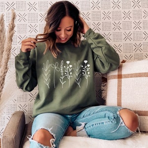 Flower Sweatshirt, Flower Hoodie, Flower Sweater, Women Hoodie, Sweatshirts Hoodies, Floral Gift, Girlfriend Gift