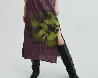 Brand new floral print pleated skirt
