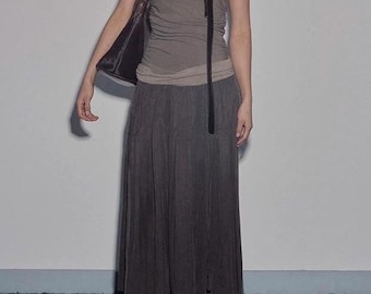 Matte low-saturation patchwork pleated strapless dress