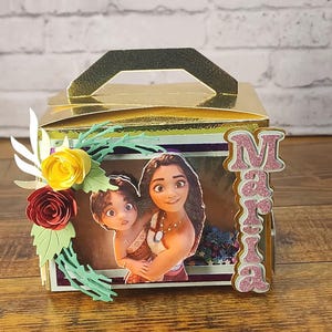 Moana 2 Shaker favor box customized. Moana gift box,party favor gable, Moama treat box,party decoration. Customized Sheker treat box