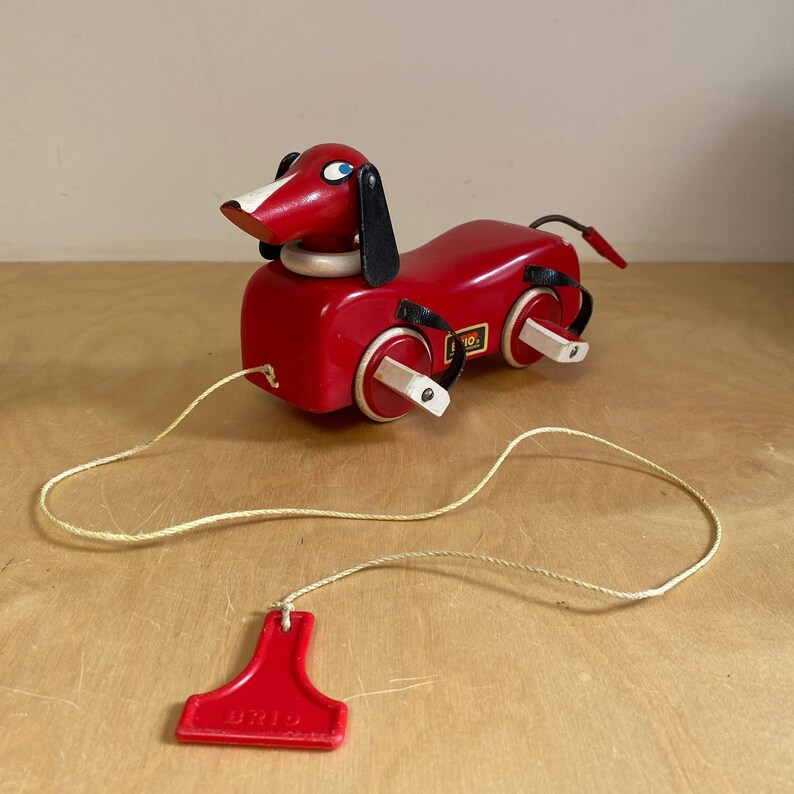 brio pull along dog