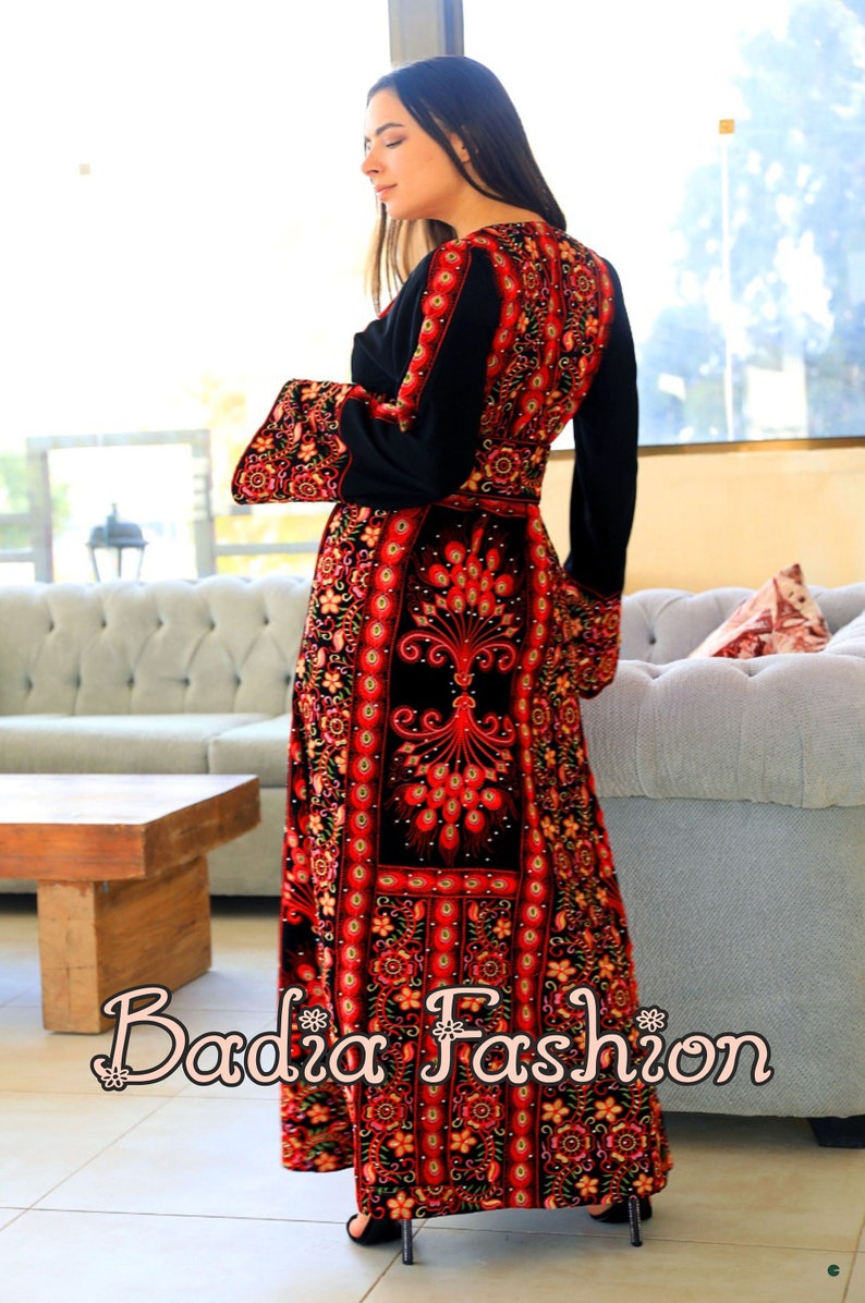 Elegant Red /& Black Palestinian Thobe dress Palestine embroidery Palestinian dress abaya kaftan \u062b\u0648\u0628 \u0641\u0644\u0633\u0637\u064a\u0646\u064a\u0645\u0637\u0631\u0632\u0627\u062a \u0641\u0644\u0633\u0637\u064a\u0646\u064a\u0629