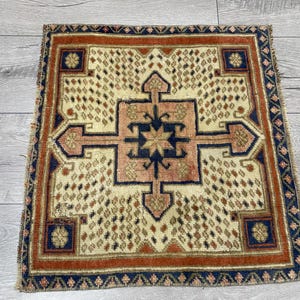 2x2 Small rug, 2x2 Square rug, 2x2 Turkish rug, 2x2 Vintage rug, 2x2 Yellow rug, Oushak rug, Organic rug, Doormat, Kitchen rug, 1.8x1.8 ft