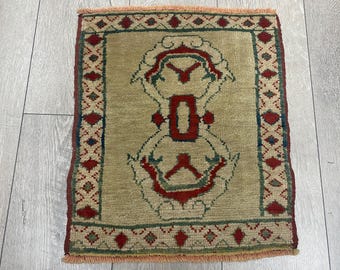 Green square rug, Vintage mini rug, Turkish rug, Oushak rug, Bohemian rug, Antique rug, Small rug, Anatolian rug, Mini rug, 1.4x1.6 ft
