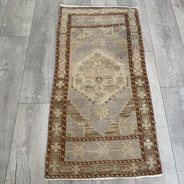 Vintage Neutral rug, Turkish Wool rug, Muted rug, Faded Small rug, Oushak rug, Soft rug, Pastel rug, Bohemian rug, Handmade rug 1.7 x 3.5 ft