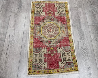 Red and yellow rug, Turkish small rug, Vintage rug, Oriental rug, Handmade rug, Doormat rug, Entryway rug, Boho rug, Bath rug, 1.6 x 3.0 ft