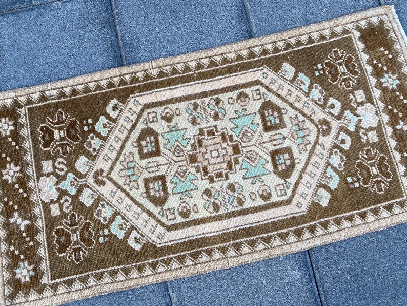 Small rug, Anatolian rug, Red Yellow rug, Turkish Vintage rug, Handmade rug, Bohemian rug, Doormat, Kitchen rug, Wool rug, 1.5 x 3.1 ft image 4