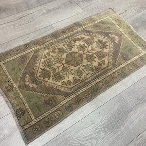 Faded rug, Oushak wool rug, Vintage rug, Turkish rug, Small rug, Oriental rug, Organic rug, Bohemian rug, Handmade rug, Boho rug, 1.5x2.8 ft