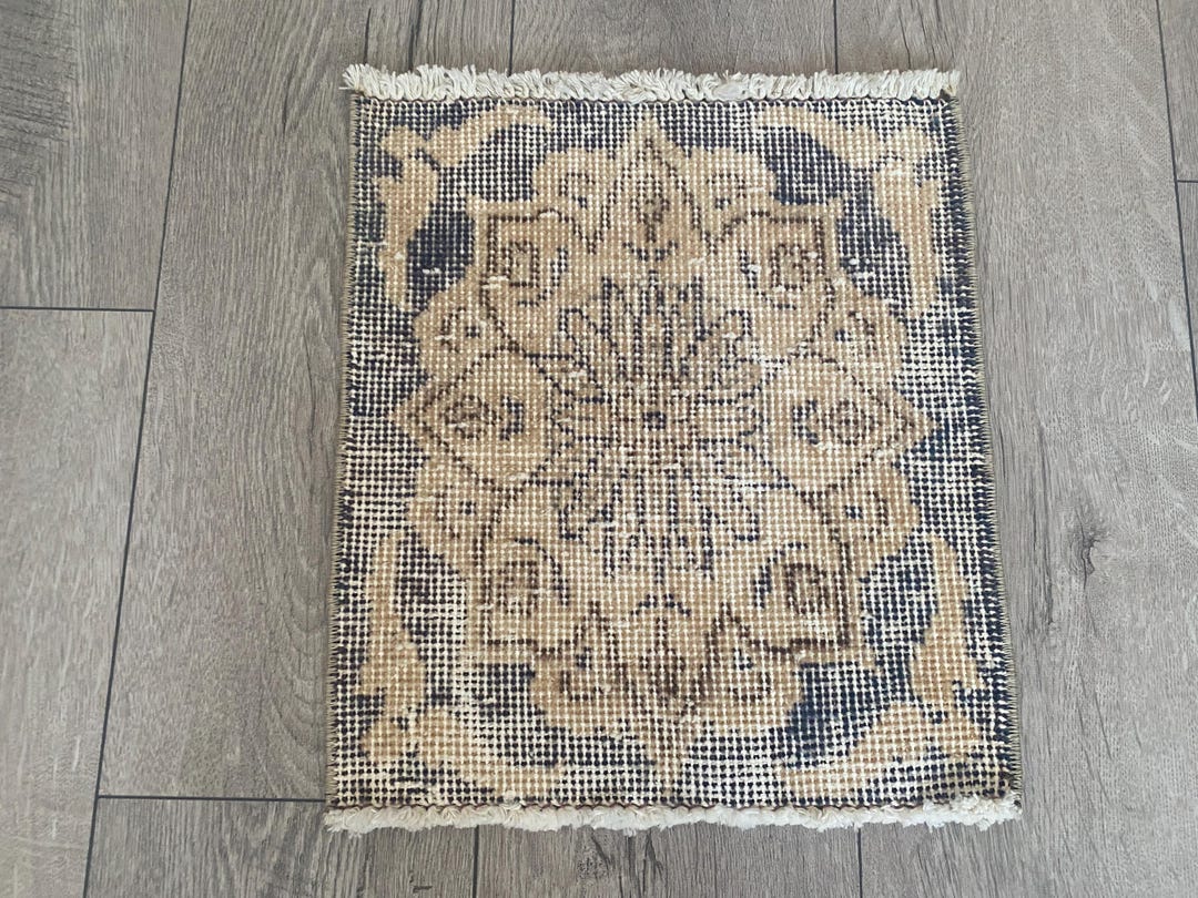 Small Square Vintage Turkish Rug: Handmade Wool Oushak Rug (1.1x1.2 Ft ...