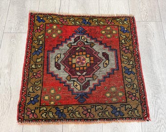 Tapis coloré, tapis carré, petit tapis, tapis bohème, tapis turc, tapis Oushak, tapis vintage, mini tapis, tapis oriental, tapis en laine fait main, 2,0 x 2,1 pieds