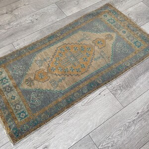 Kleiner türkischer Teppich, Vintage Teppich, Oushak Teppich, Fußmatte, Boho Teppich, Handgewebter Teppich, Boho Teppich, Küchenteppich, Antiker Teppich, Wollteppich 50x100 cm