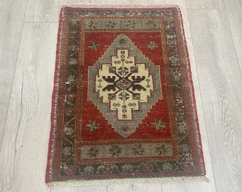 Tapis carré turc, tapis vintage, tapis rouge, tapis en laine Oushak, tapis bohème, tapis fait main, petit tapis, tapis oriental, tapis décoratif bohème, (1,9 x 2,5 pi)