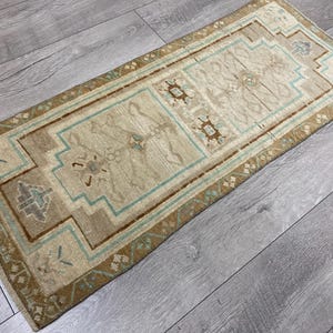 Small runner rug, Brown rug, Turkish rug, Oushak rug, Neutral rug, Vintage rug, Doormat rug, Antique rug, Boho rug, Bohemian rug, 1.4x3.5 ft