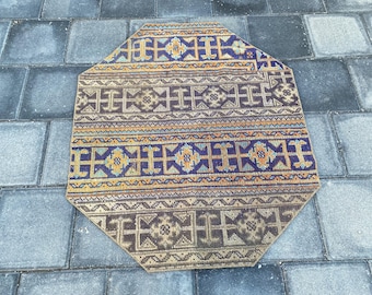 Vintage Oushak Wool Rug: Round Bohemian Patchwork, 3.3x3.8 ft