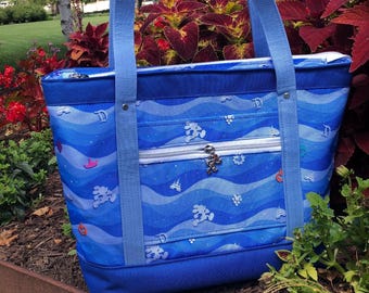 Blue Running Mouse Race Themed Tote