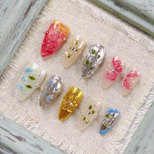 Vibrant Floral Almond Press On Nail with Floral 3D Design, Flowery Motifs and Glittery Details Nail, Fake Nail for Summer Holiday Nail Art