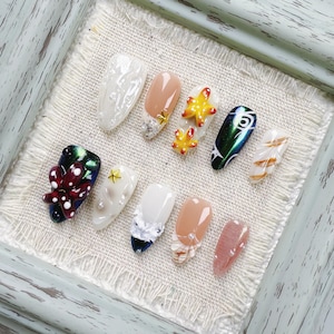 Almond Press On Nails mit Perlen- und Muschelakzenten, einzigartige künstliche Nägel für Strandliebhaber und Sommerveranstaltungen