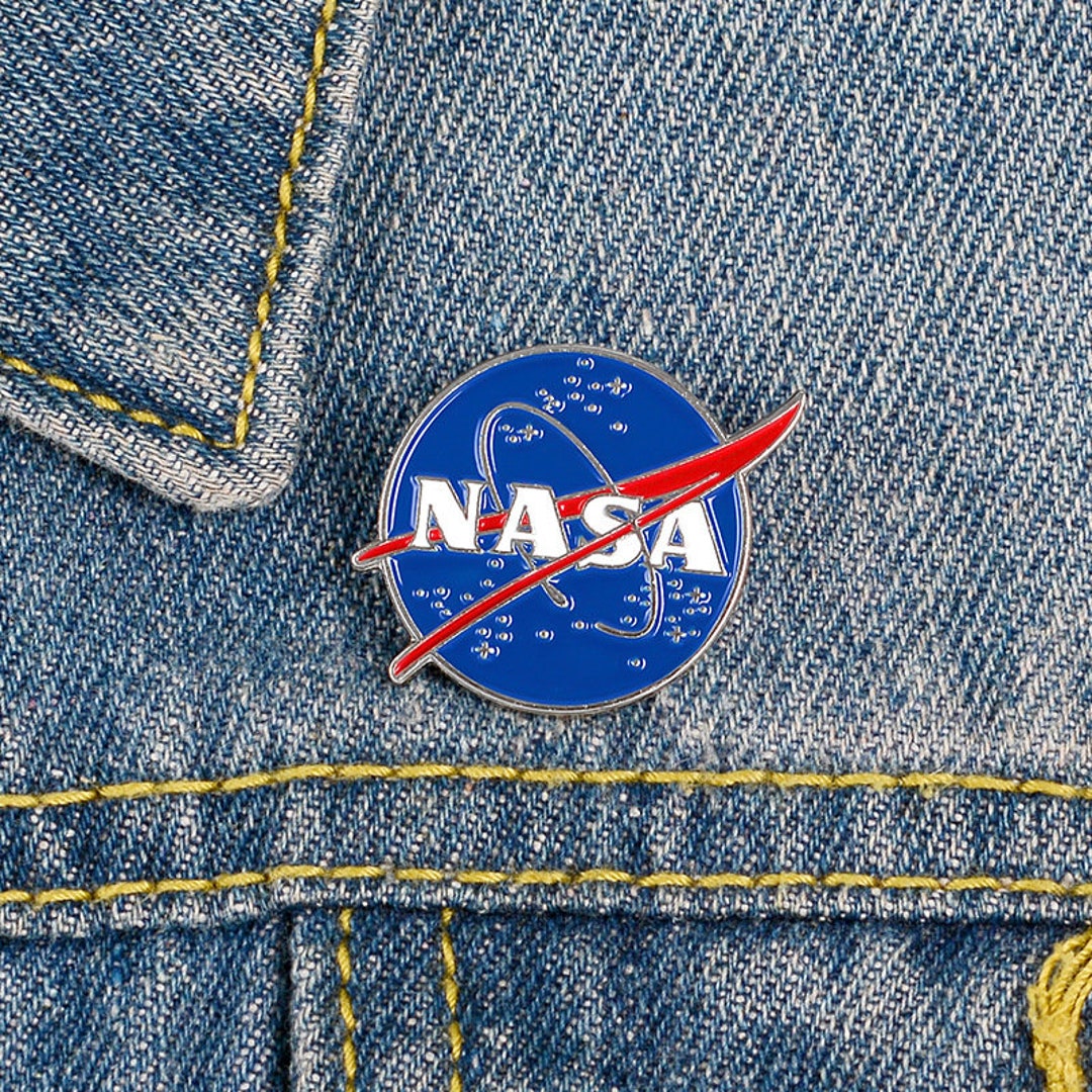 NASA Pin Hard Enamel Pins, Astronaut Space Lapel Pin, Galaxy Logo Pin Lapel Pin Badge, Pin for Backpacks Jeans, Cool Pin