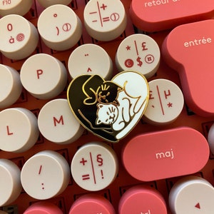 Valentinstag Emaille Pin Katzenliebhaber / Blackmarmot / Blackmarmotshop / Blackmarmot