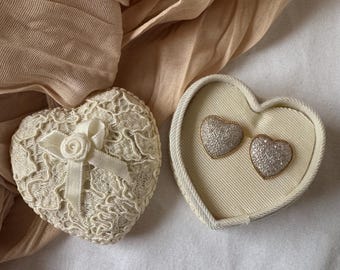 Kolczyki w kształcie serca z diamentami 14k